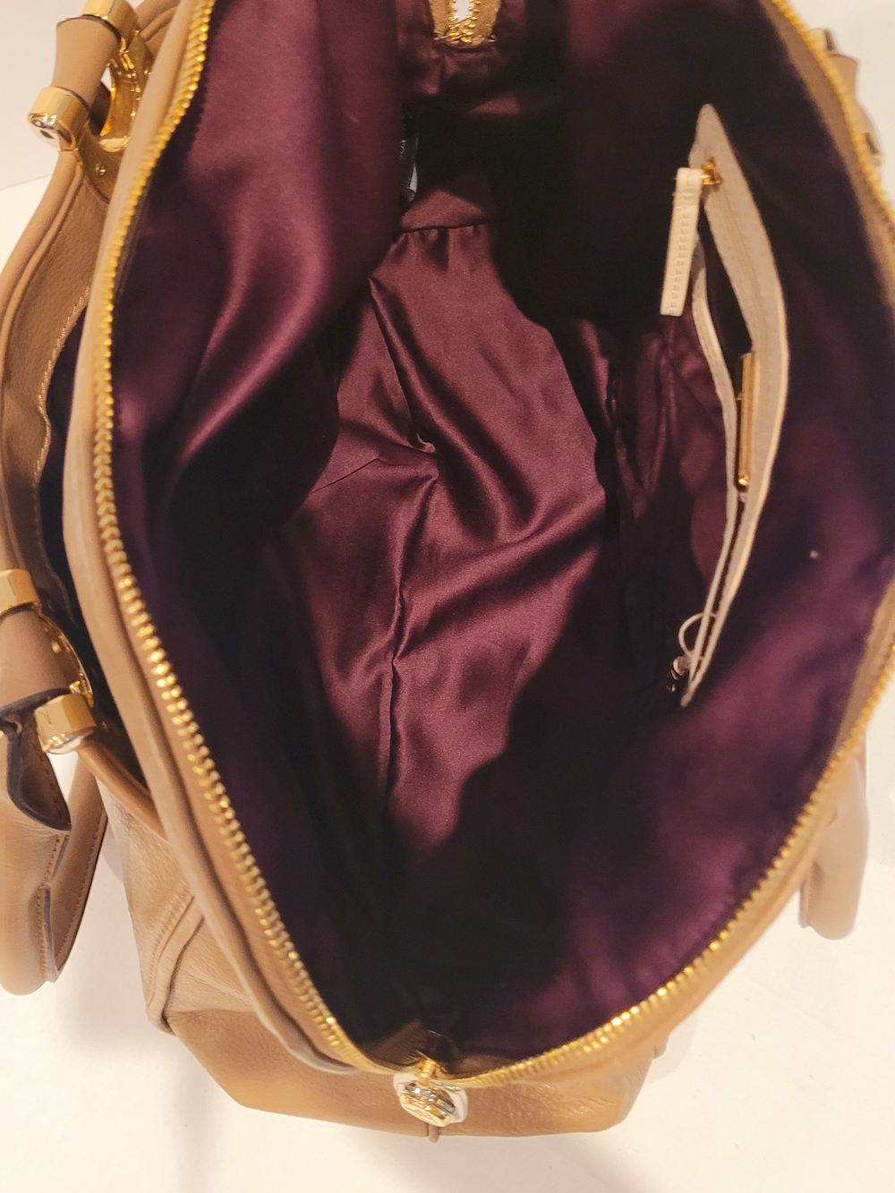 B. Makowsky Tan Leather Shoulder Bag with Gold Hardware - Picture 10 of 13